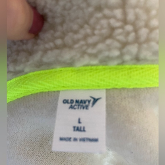Old Navy Active Sherpa Jacket w/ Neon Detail - Picture 7 of 8